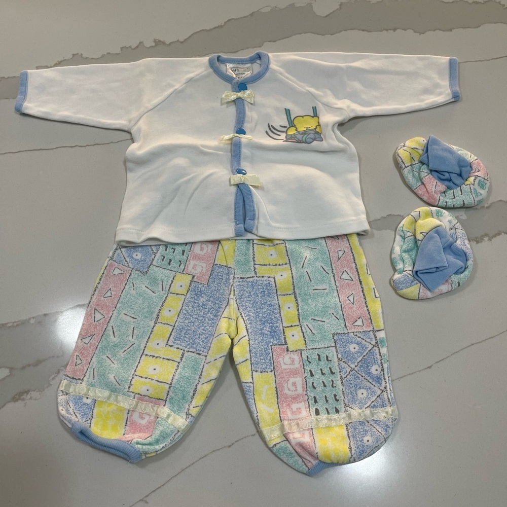 Three piece mini basix  0-3 months new born-12 lbs, pastel sleeper set